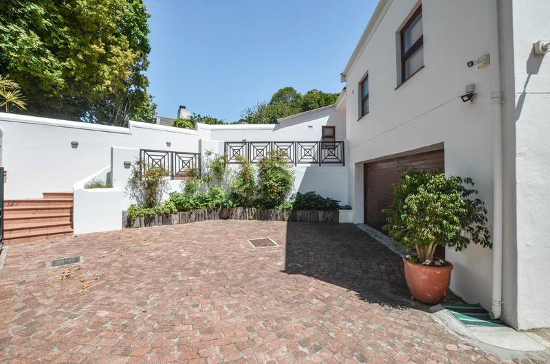 6 Bedroom Property for Sale in Welgemoed Western Cape